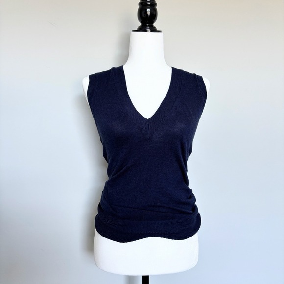 Urban Behavior Women's Size XS Sweater Vest Navy Knit Preppy Academia Officewear - Picture 2 of 8